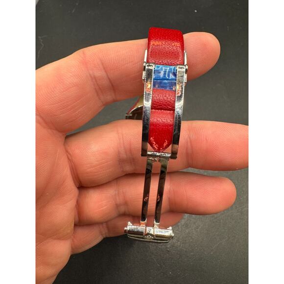 Zodiac ZO6001 Swiss Made Red ULTRA RARE Quartz Analog Women's Oval Watch - Picture 12 of 16